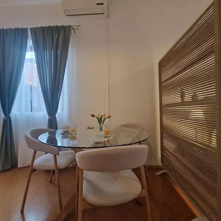 Modern And Cozy 2 Min From The Sea And Center Turanj