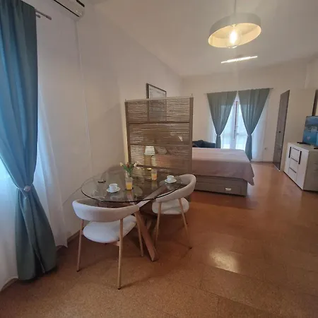 Modern And Cozy 2 Min From The Sea And Center