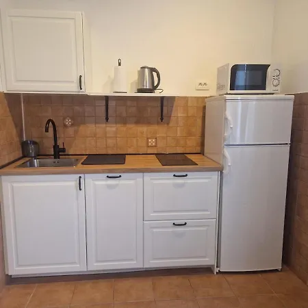 Modern And Cozy 2 Min From The Sea And Center Appartement Turanj