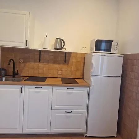 Modern And Cozy 2 Min From The Sea And Center Appartement Turanj