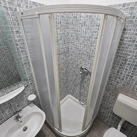Modern And Cozy 2 Min From The Sea And Center Appartement